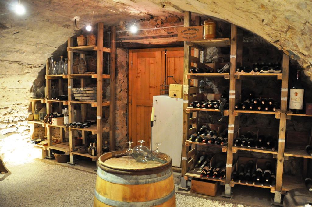Saint-Pierre-la-Palud Chambre D'Hotes La Noue מראה חיצוני תמונה