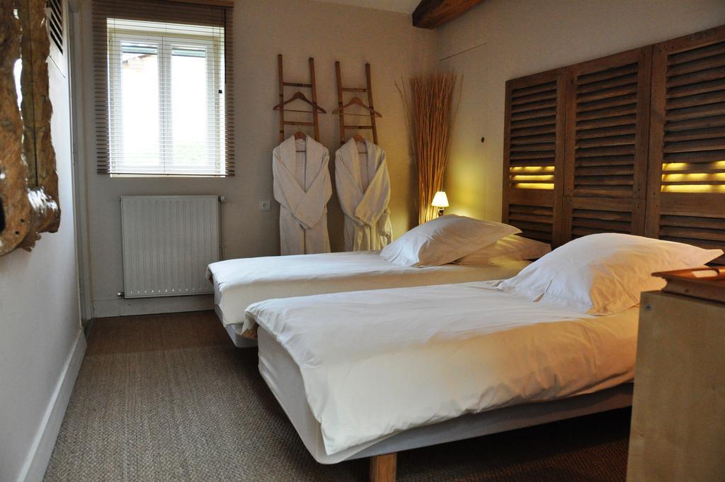 Saint-Pierre-la-Palud Chambre D'Hotes La Noue מראה חיצוני תמונה